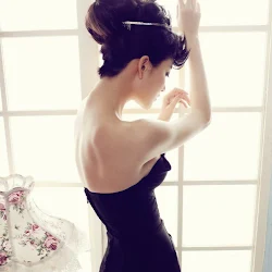 Liu Yuxin – Black Skirt Foto 4