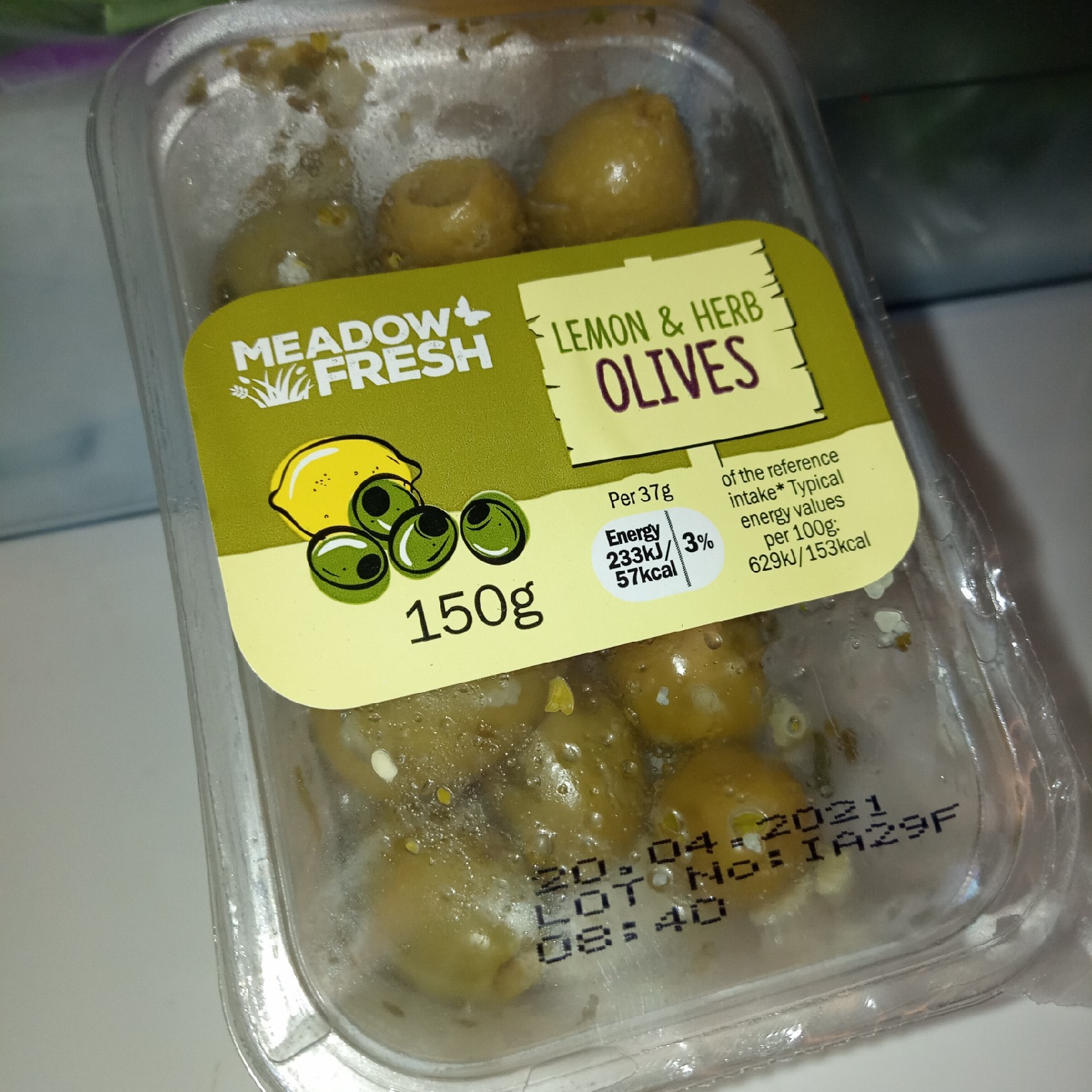 Supersupergirl's Food Reviews Lidl Meadow Fresh Lemon & Herb Olives
