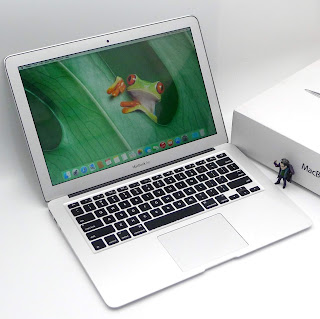 MacBook Air 13" Core i5 Early 2015 Fullset