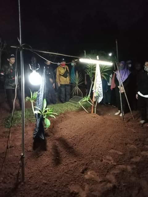 Makam ki Gendeng Pamungkas Makam ki Gendeng Pamungkas