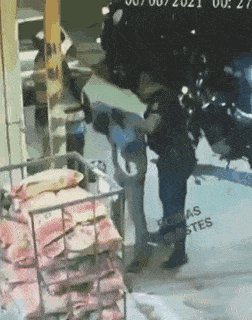 daily_gifdump_3563_26.gif