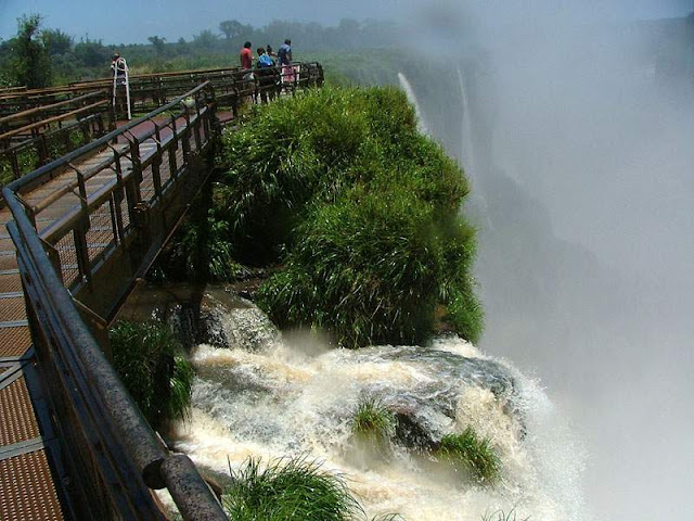 Athirapalli Waterfalls
