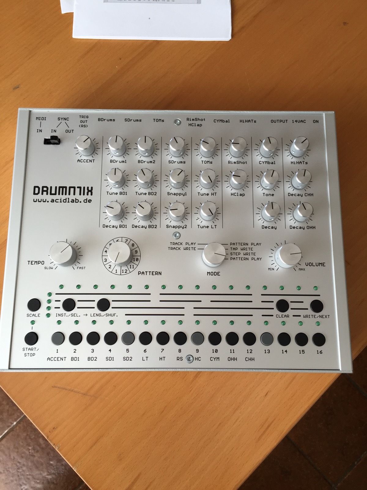 MATRIXSYNTH Acidlab Drumatix Analog Drum Machine Synth TR606 Clone