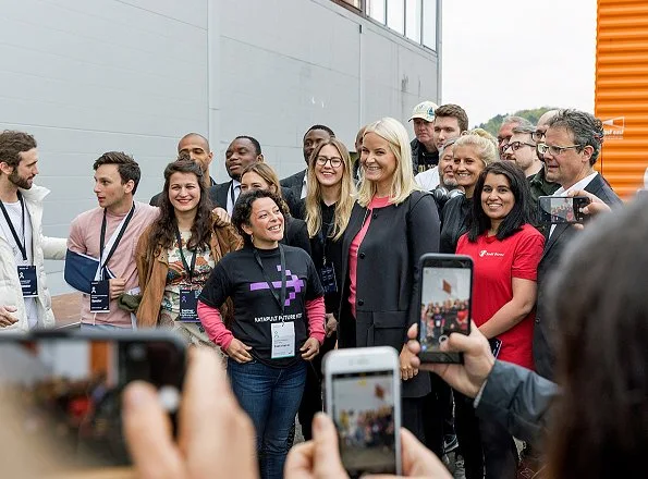 Crown Princess Mette-Marit attended Katapult Future Fest festival held in Vippa, Oslo. Katapult Future Fest is a two days festival and a non-profit event. Crown Princess wore Prada coat