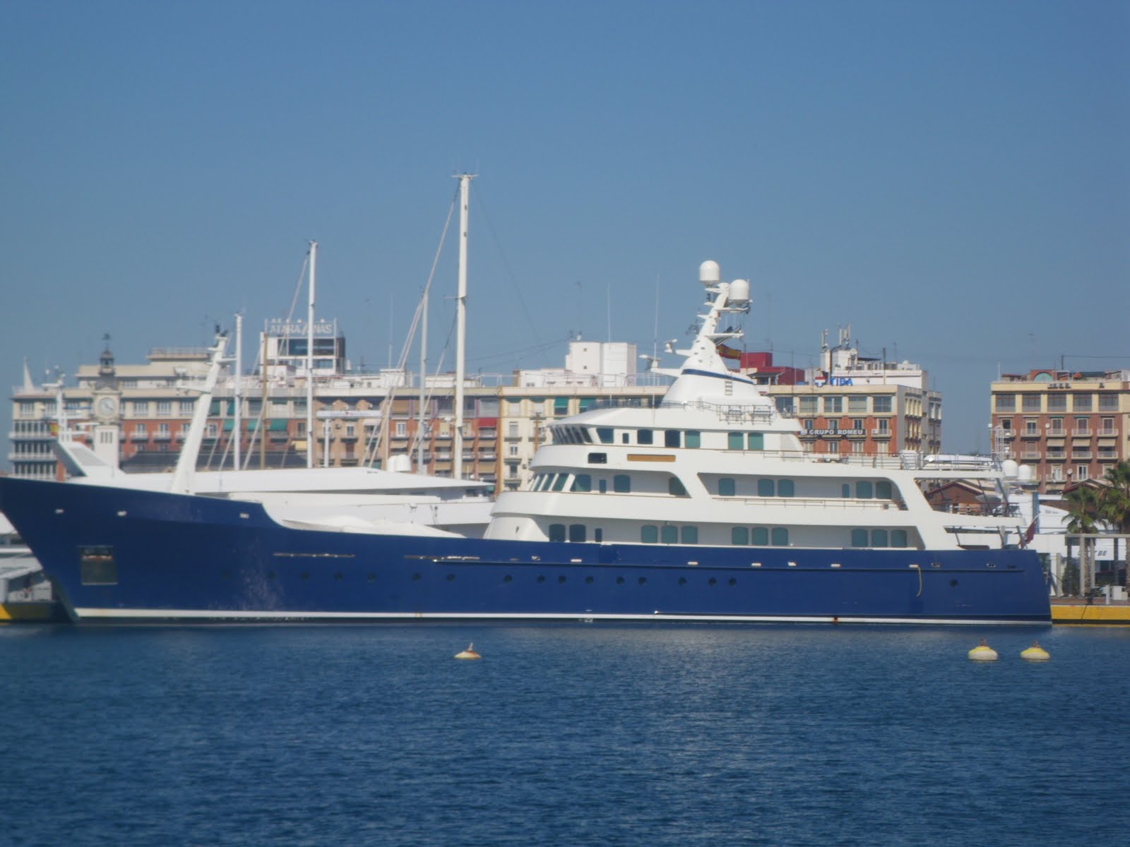 global expedition yacht