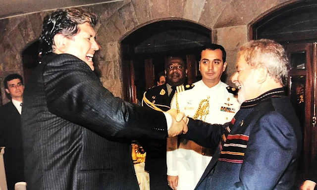En la ceremonia también estuvo el presidente Luiz Inácio Lula da Silva, que había llegado al Perú por esos días para reunirse con García