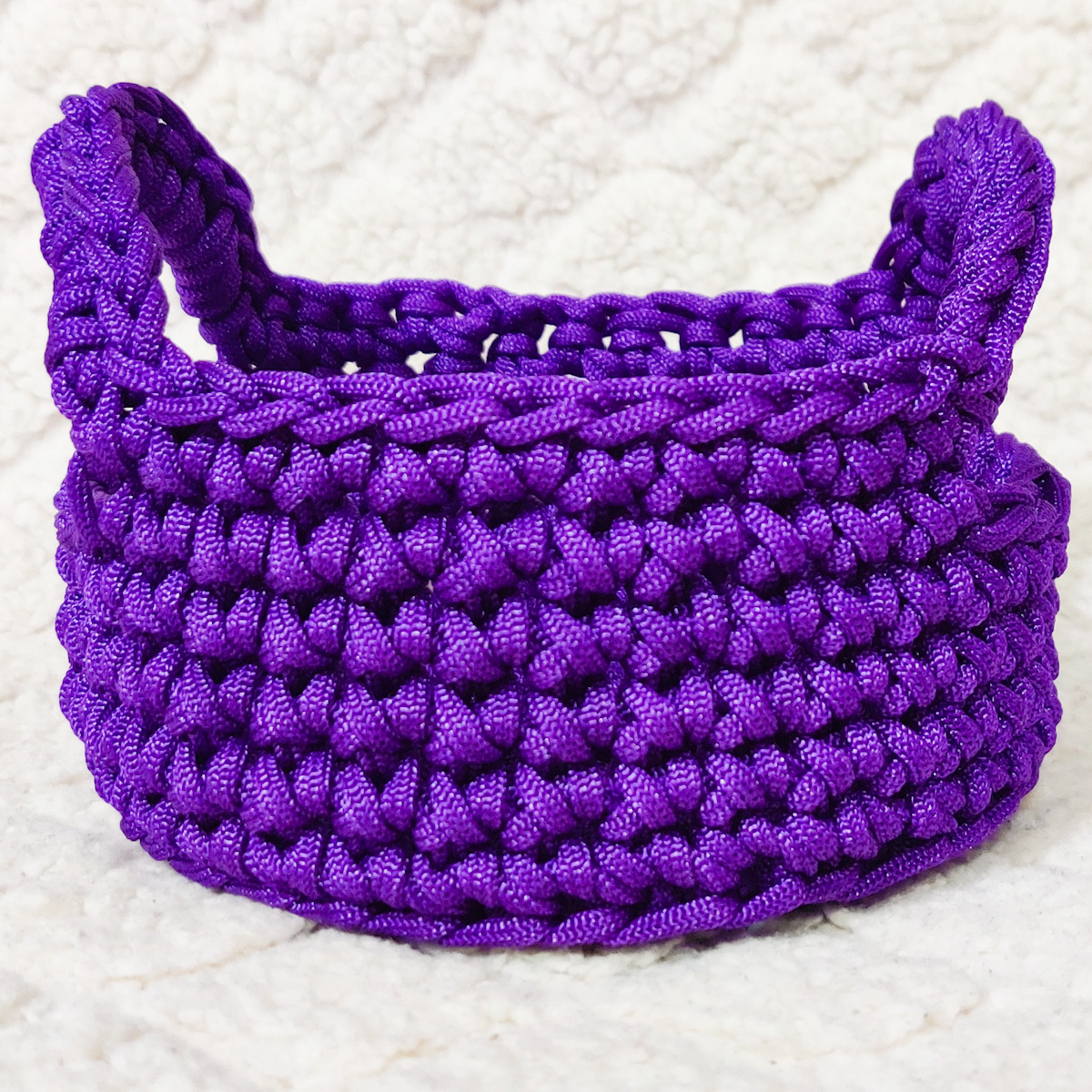 Raji's Craft Hobby Macrame Cord Crochet Round Basket With Handles