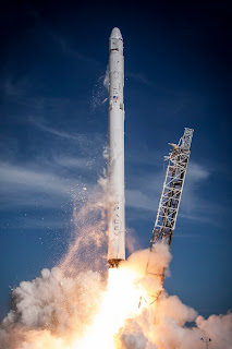 Space X Dragon: مهندسی اژدهایی که صنعت پروازهای فضایی خصوصی انسان را فتح کرد!!!  فرکانس پویا ratnadeep das choudhury