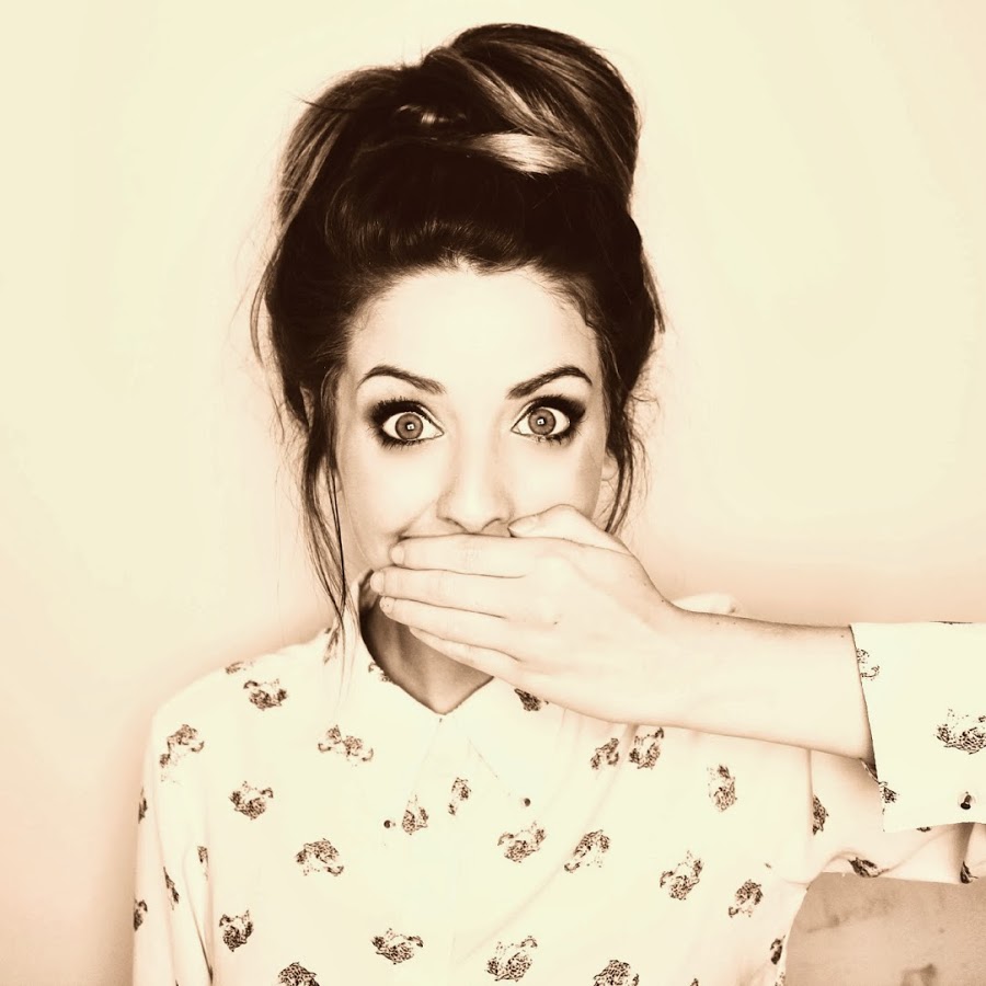 Zoella Big New About The Youtuber Zoella Vlogger Blogger