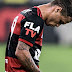 Michael mostra inconformismo e se disponibiliza em prol da redenção no Flamengo