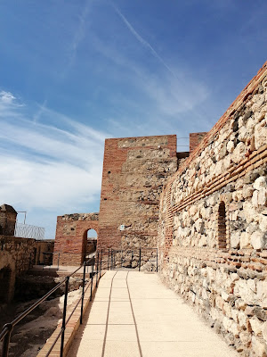 Torre de acceso a la Alcazaba