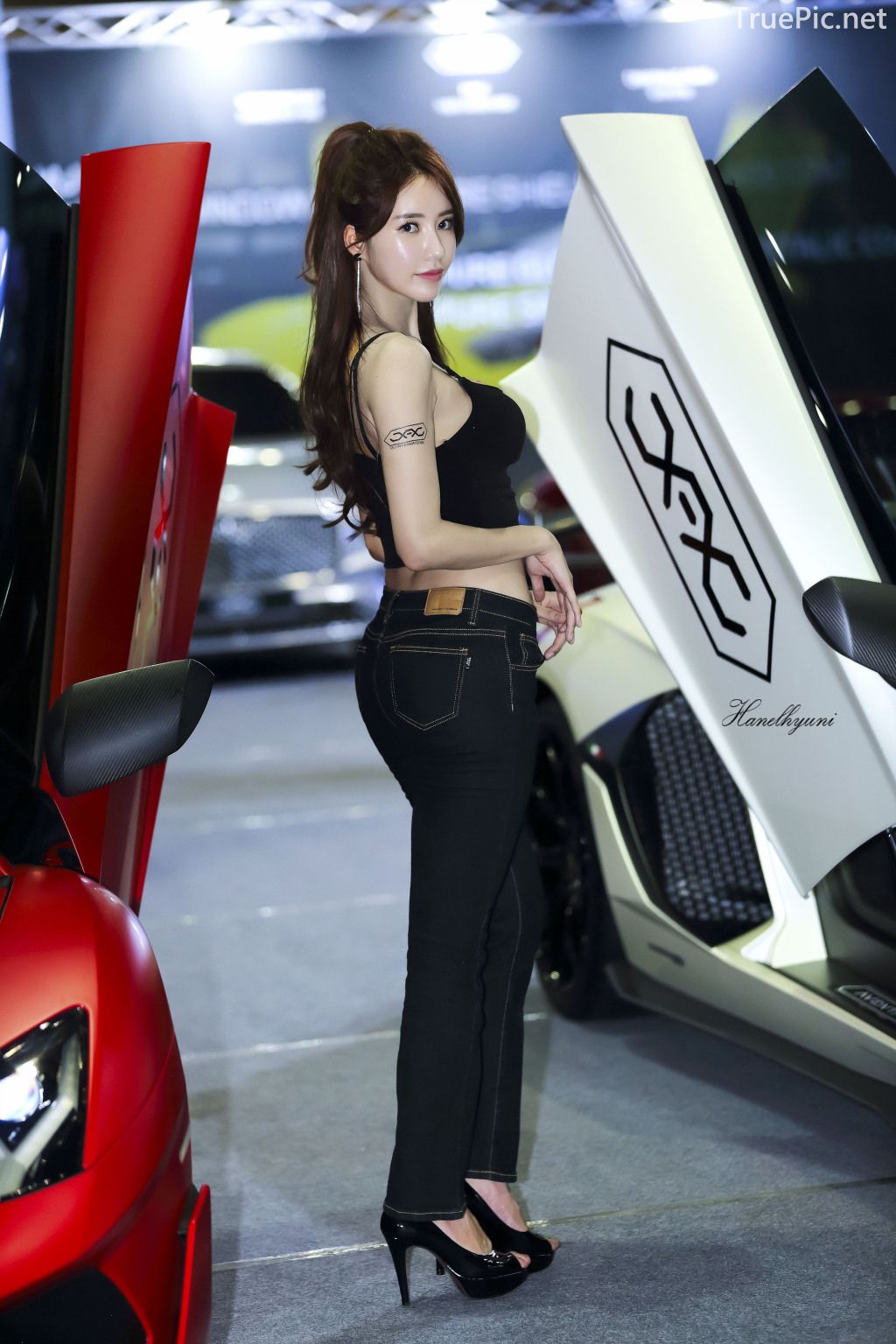 Korean Racing Model - Im Sola - Seoul Auto Salon 2019 - Picture 11