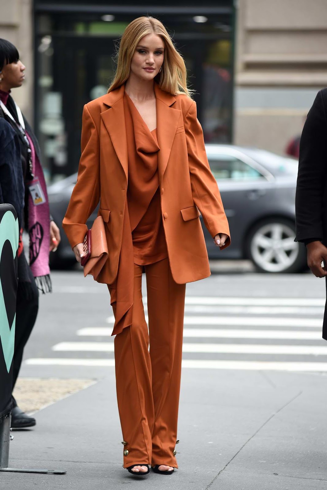 Rosie Huntington-Whiteley – Street Style Fashion in New York City