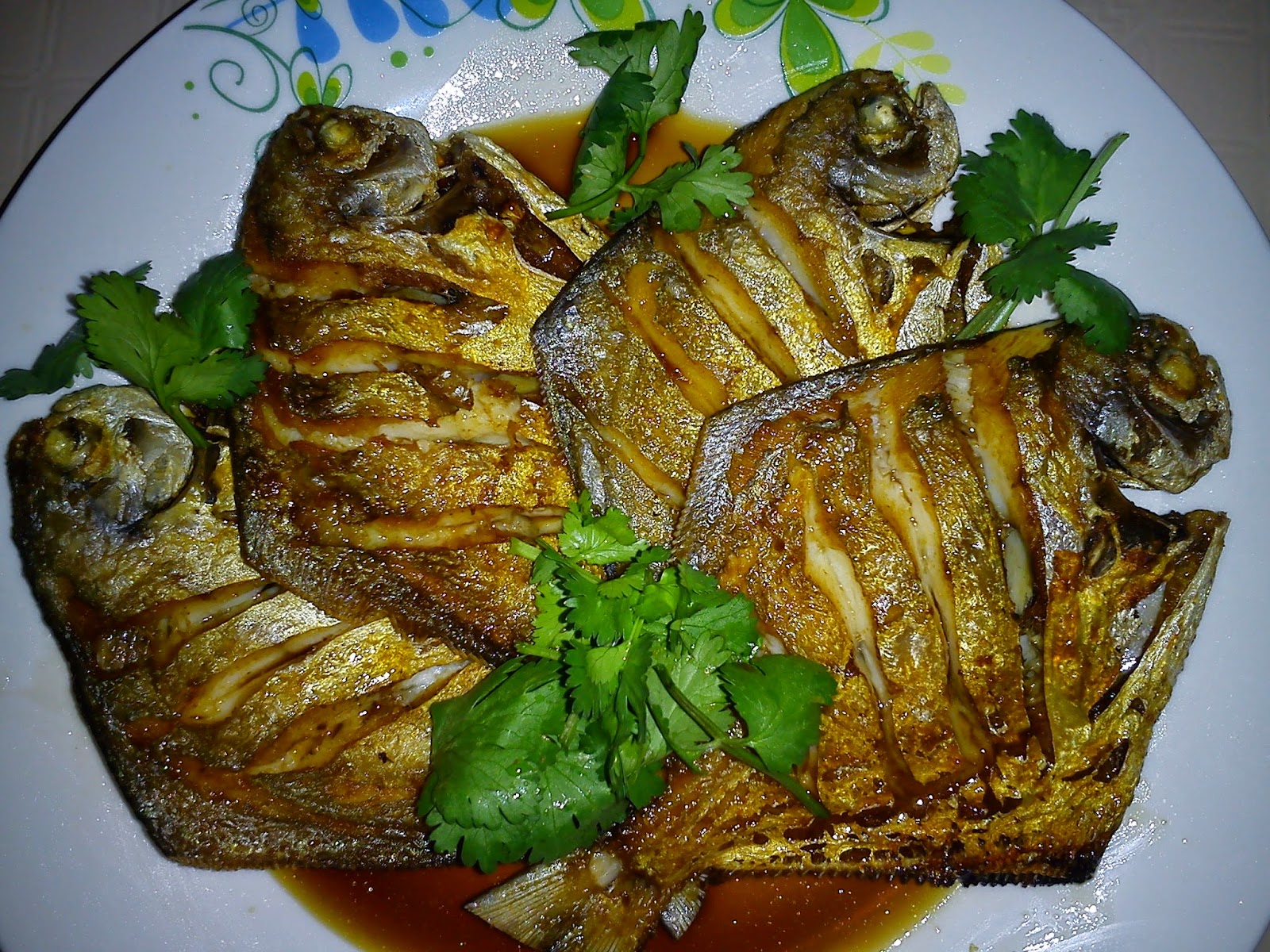Cooking Pleasure Fried Crispy Fish With Fragrant Soy Sauce