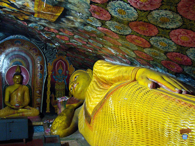 Aluvihara Temple - Sri Lanka