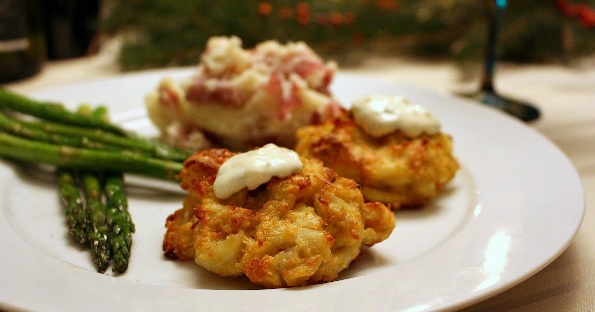 Mary Ellen's Cooking Creations Jumbo Lump Crab Cakes with a Lemon