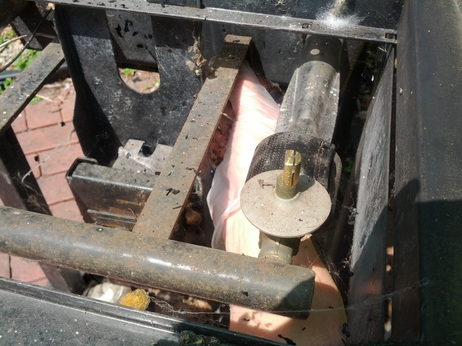 EfficiencyGeek Replace your er Grill Burners and Igniter