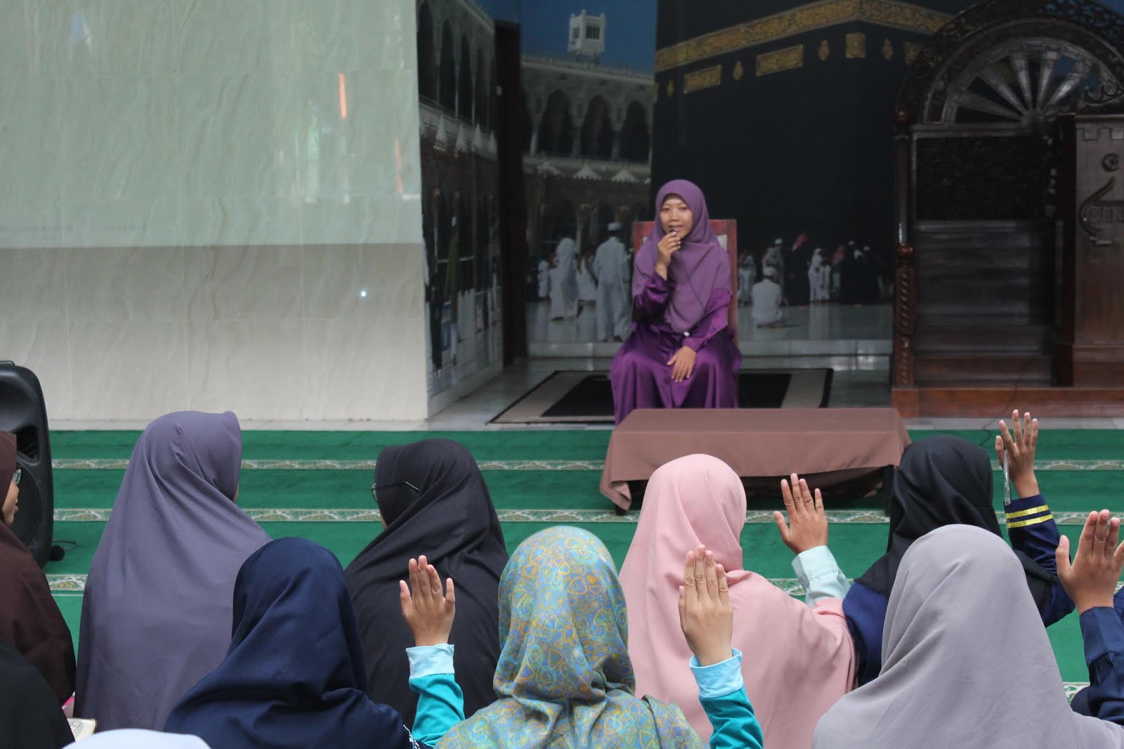 Jawaban Barakallah Fiikum Untuk Perempuan - Kunci Ujian