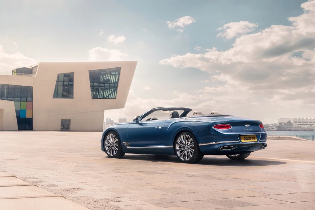 Bentley Continental GTC Convertible Mulliner ra mắt thế giới Bentley Continental GTC Convertible Mulliner ra mắt thế giới