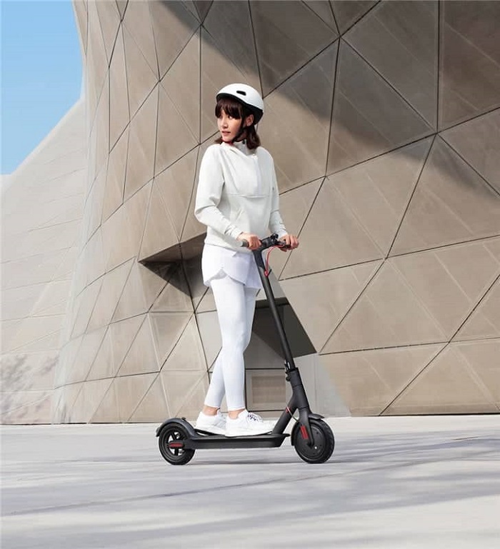 Xiaomi 1S Electric Scooter With 30KM Battery Life in One Single Charge
