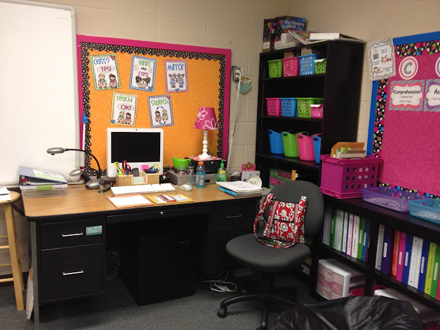 neon-and-bright-classroom-decor