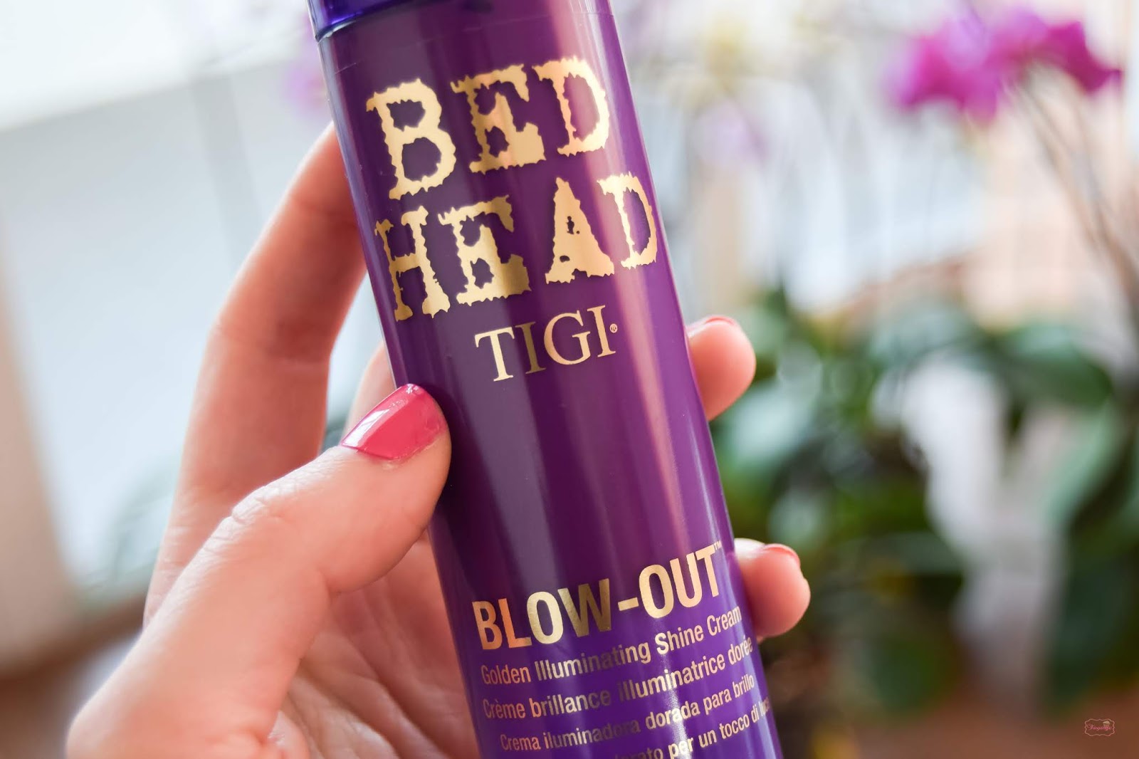 Tigi Bed Head BlowOut & Dumb Blonde Smoothing Stuff Thingamyjic