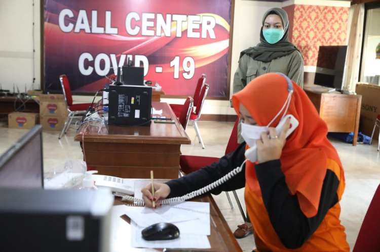 Ganjar Luncurkan Call Center Covid-19 untuk Permudah Layani Aduan Masyarakat