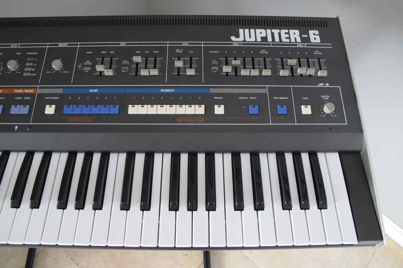 MATRIXSYNTH Roland Jupiter 6 Analog Synth