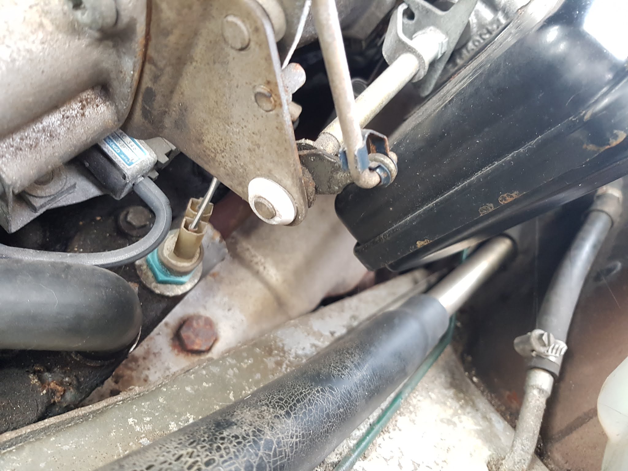 Jaguar XJS Custom Jaguar V12 Throttle Bushings