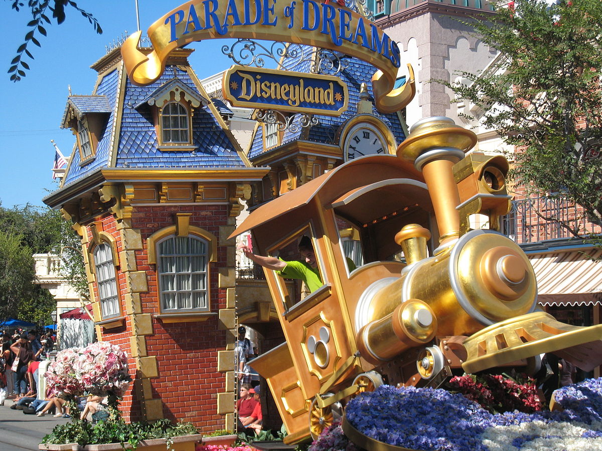 Jan's World Visits Theme Parks: DISNEYLAND PARADES - 2000 to 2020 Jan's World Visits Theme Parks: DISNEYLAND PARADES - 2000 to 2020
