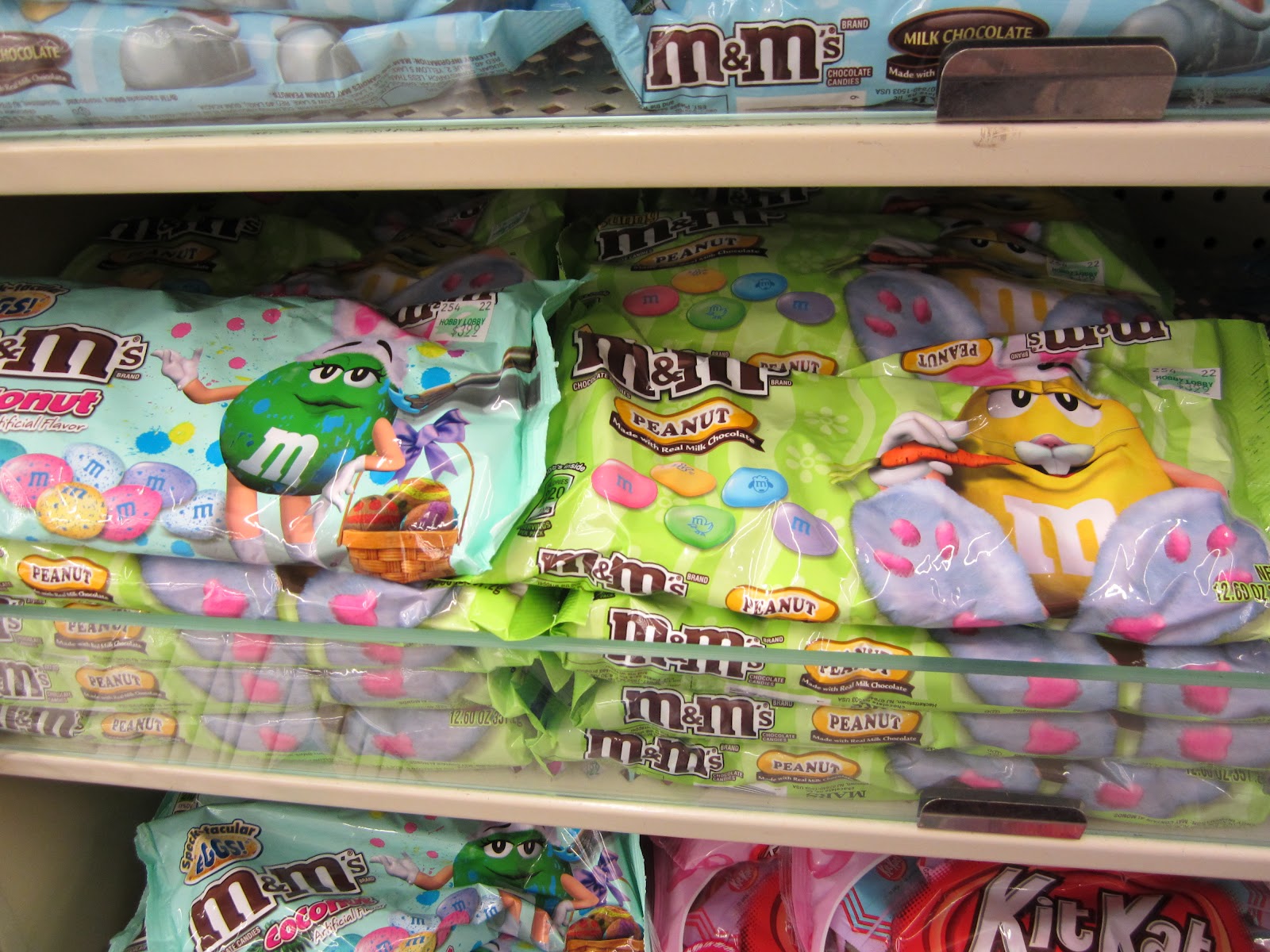 Claire's in the UK!: Easter M & Ms!