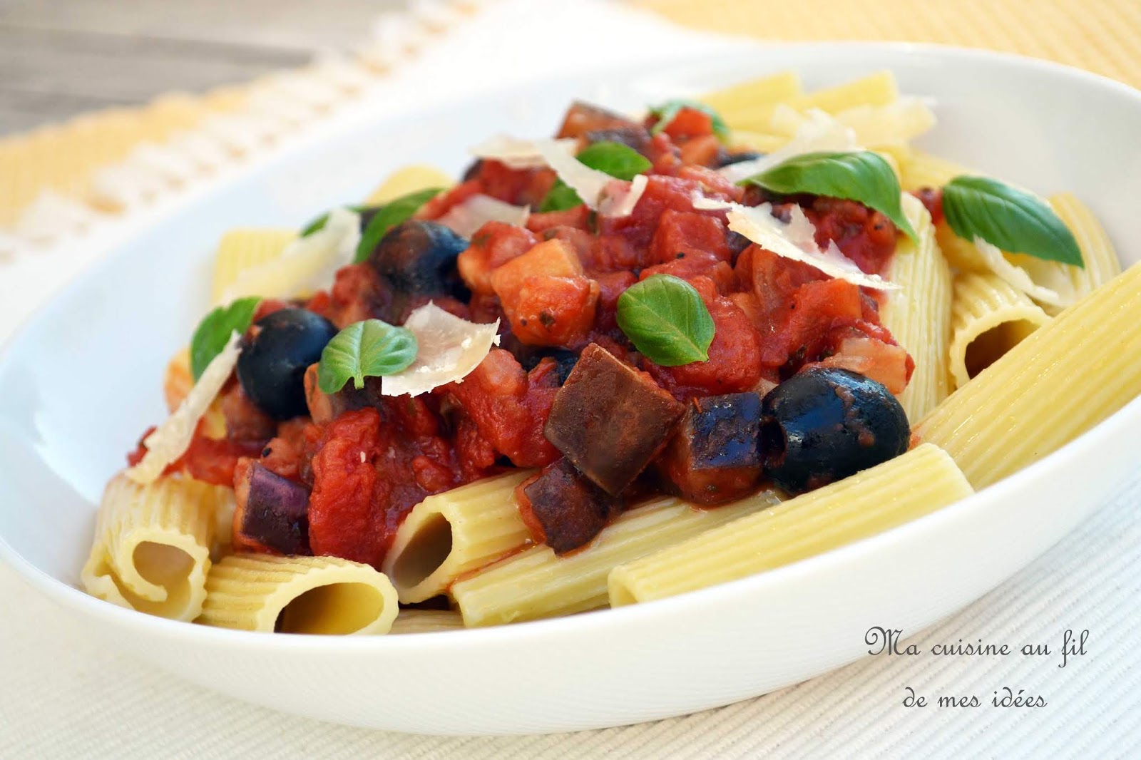 Ma cuisine au fil de mes idées... Pâtes "rigatoni" sauce aux tomates