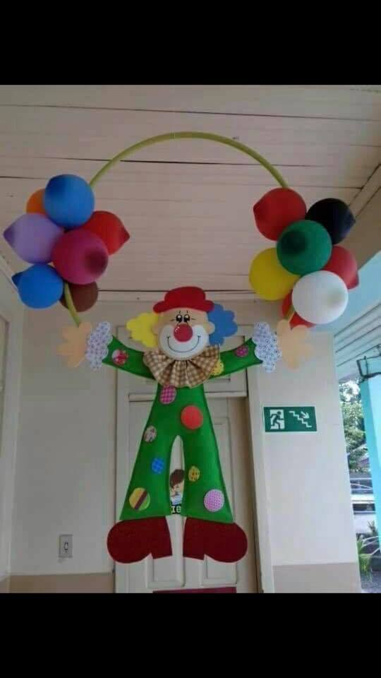 14 Ideas para decorar una fiesta usando payasos y globos ~ lodijoella
