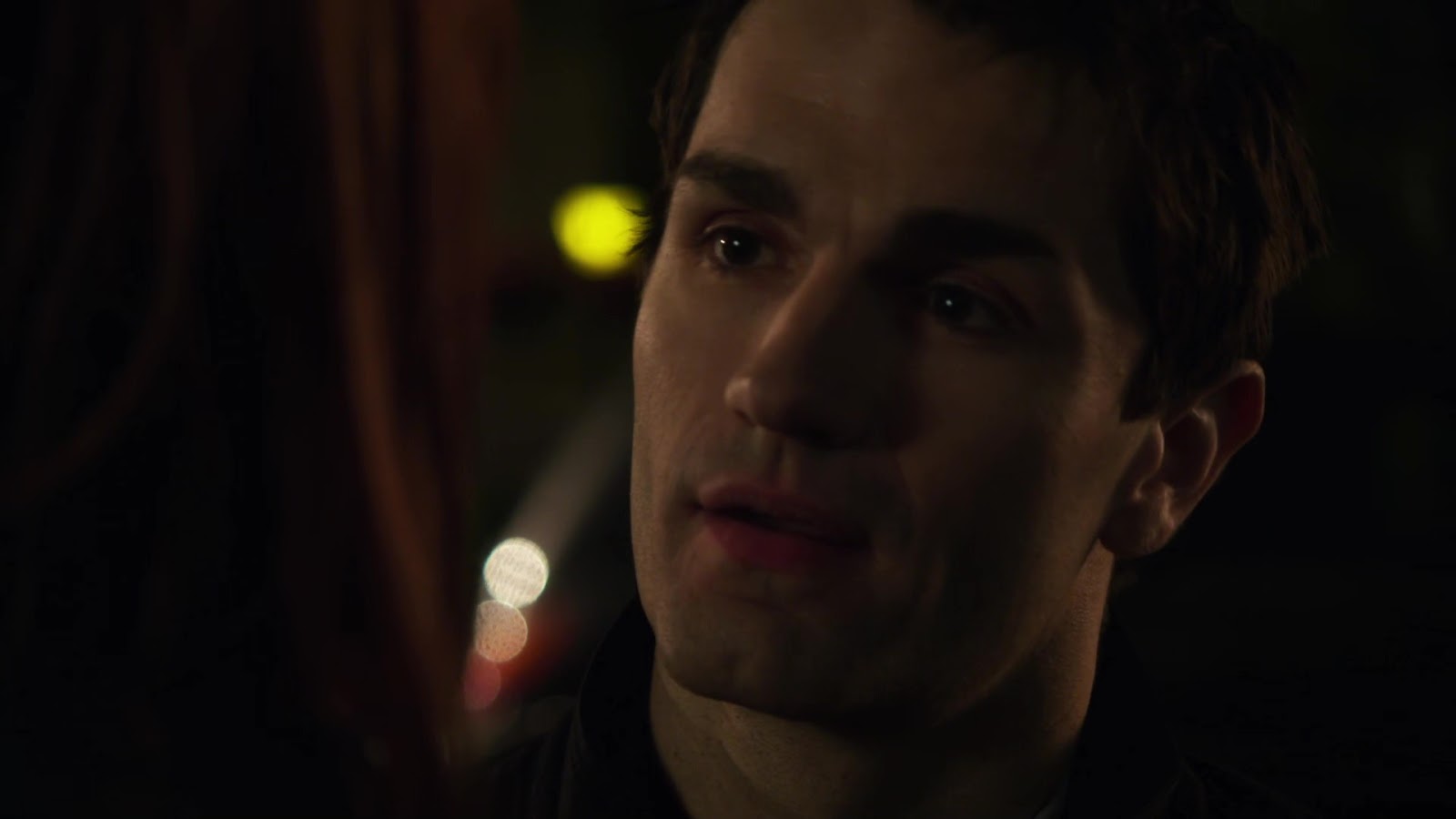 Sam Witwer shirtless in Being Human 1-01 "There Goes the Neighborhood:...