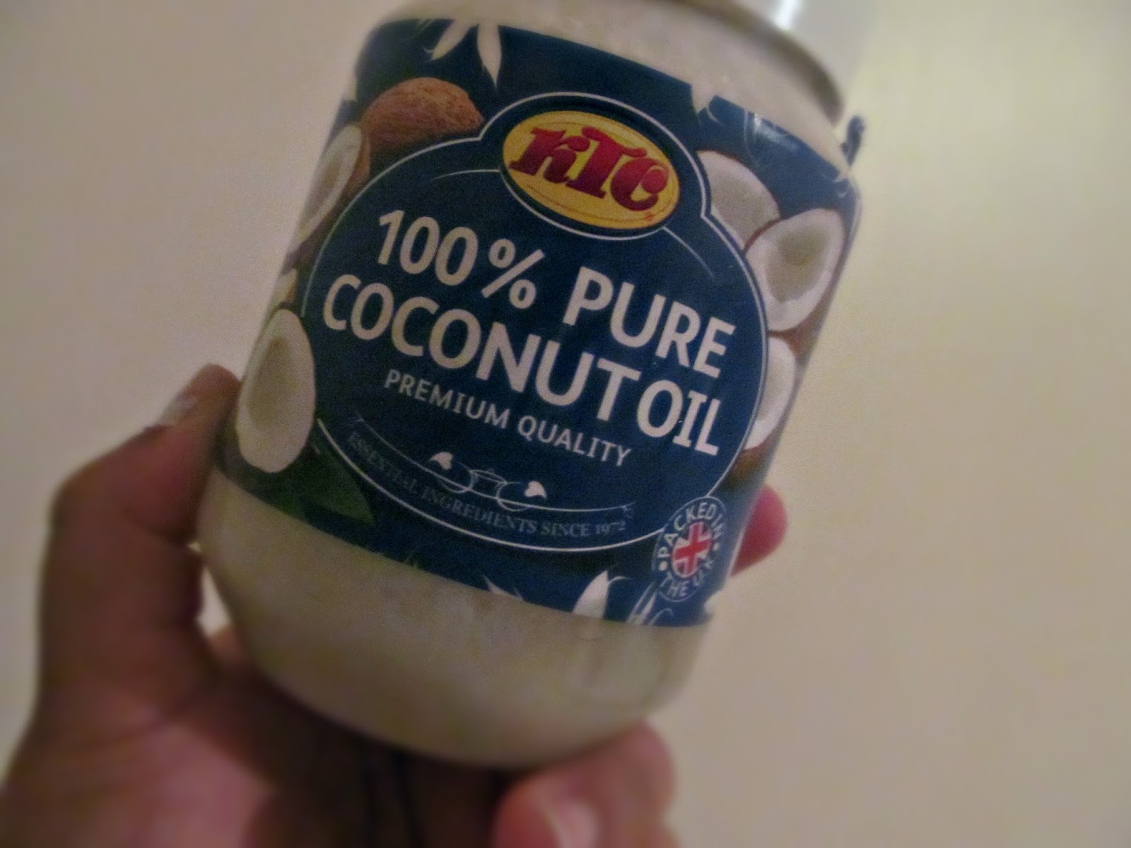 5 uses for Coconut Oil in YOUR daily beauty routine! Marina Writes Life