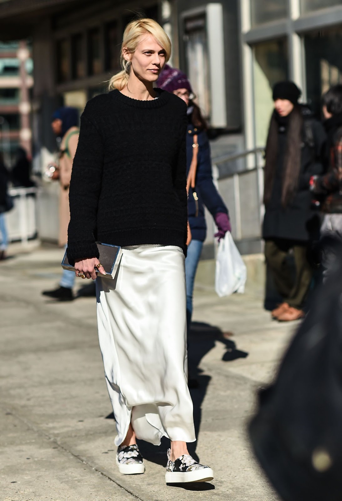 In Fashion | Street Style in Silk: A Timeless Trend