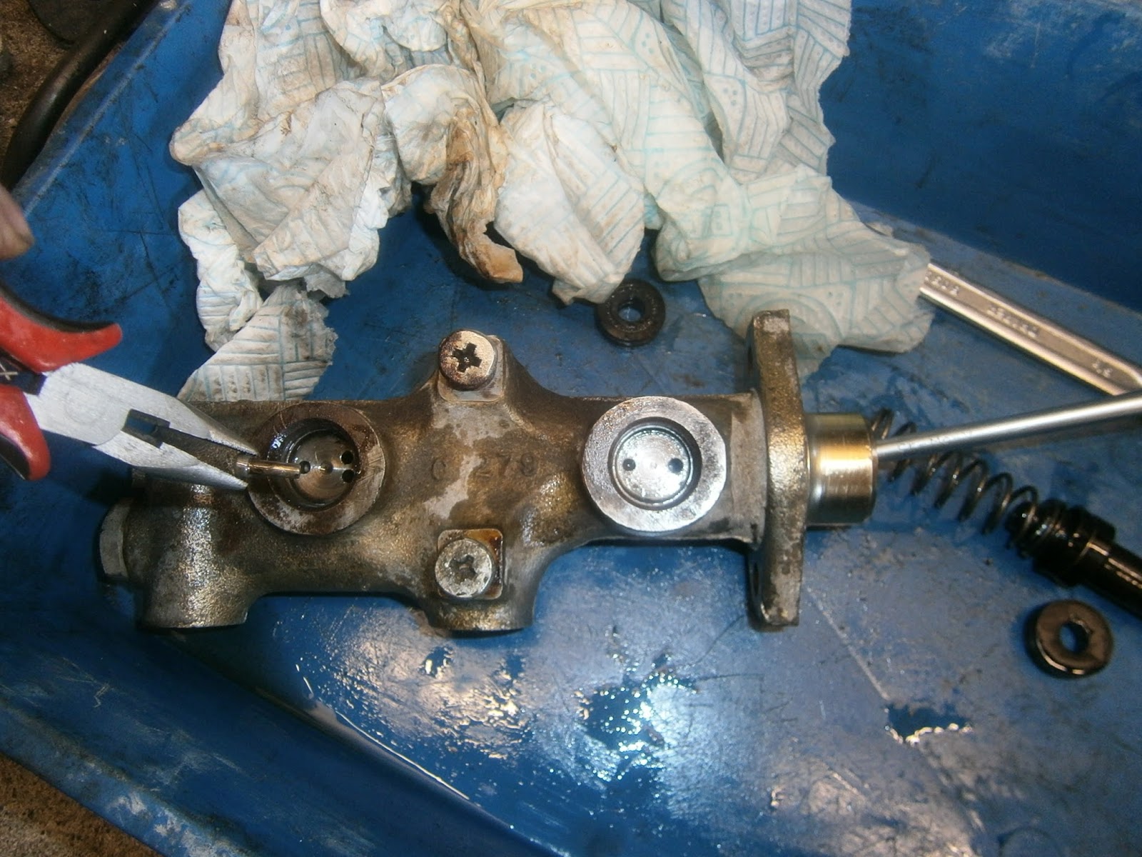 MGB GT Rubber Bumper Limited Edition Restoration and Maintenance Rebuilding the MGB tandem