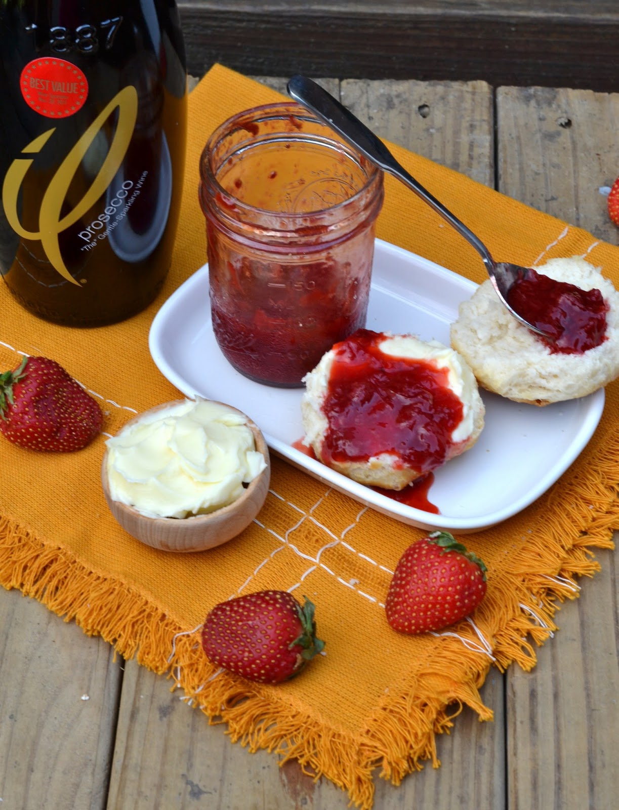bonbons & biscotti Strawberry Prosecco Jam