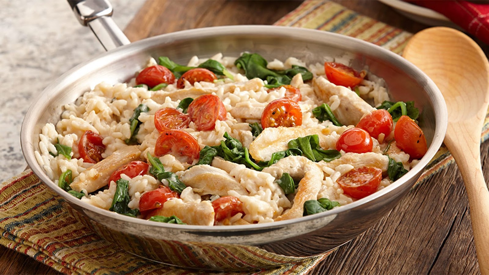 GOOD FOODIE Parmesan Rice with Chicken and Tomatoes