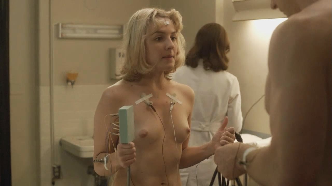 Heléne Yorke brings her boobs back to 'Masters Of Sex' .