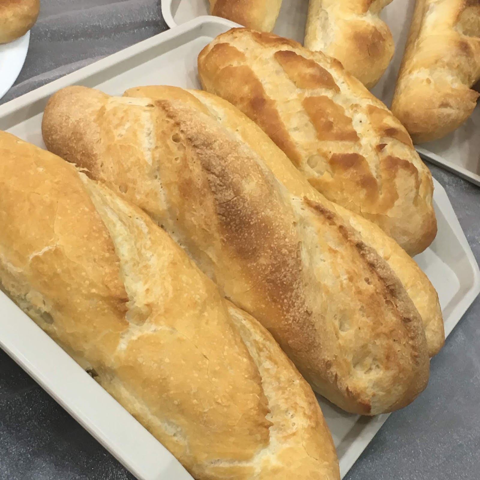 Stapler in the Kitchen: Continental French Bread