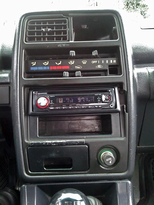 The Sidekick gets a stereo | Subcompact Culture - The small car blog