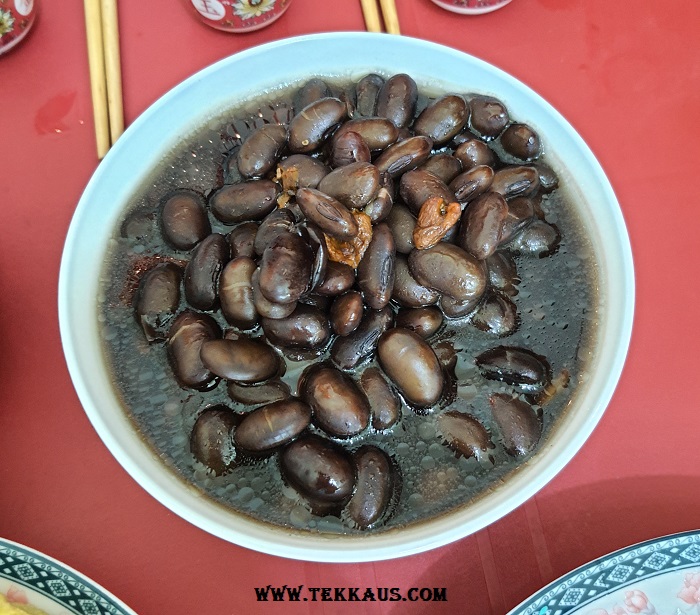 Black Bean Soup With Wolfberry