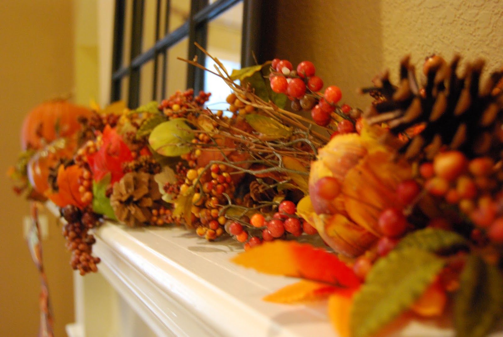 Momfessionals: Thanksgiving Decor