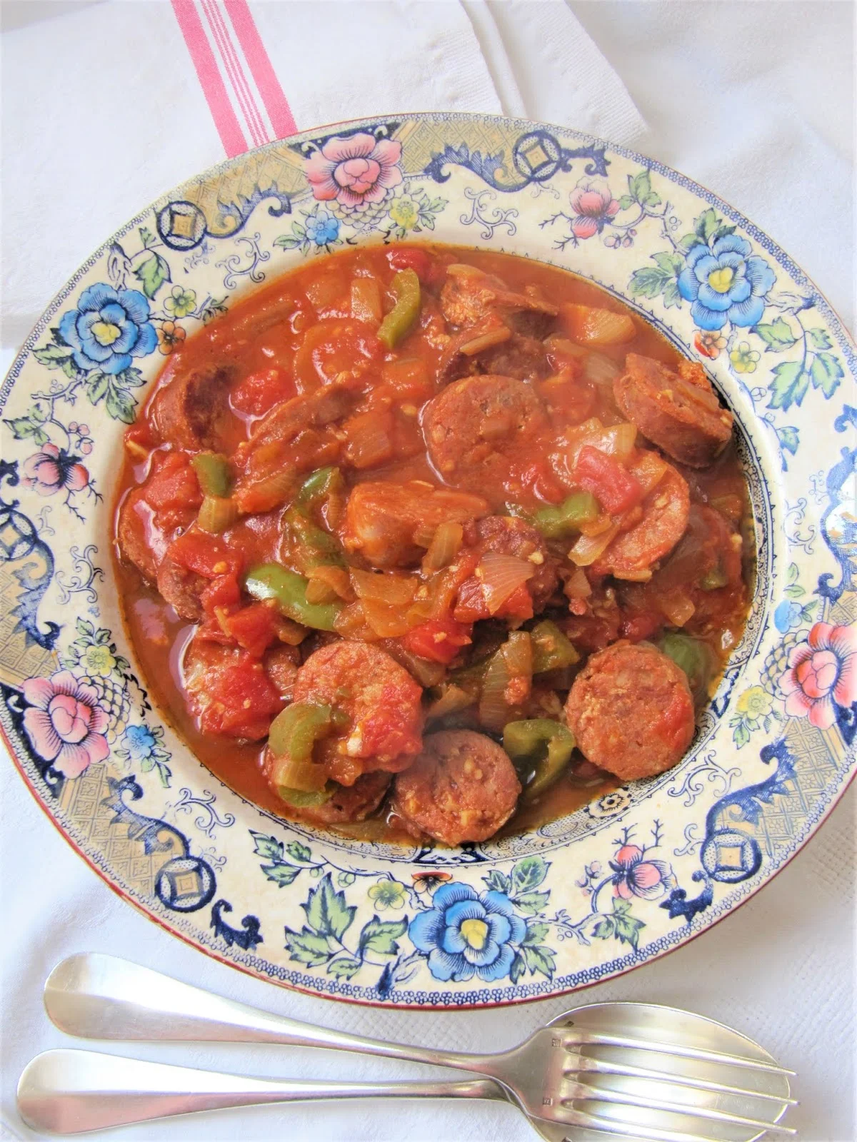 La cuisine d'ici et d'ISCA: Rougail saucisse au poivron