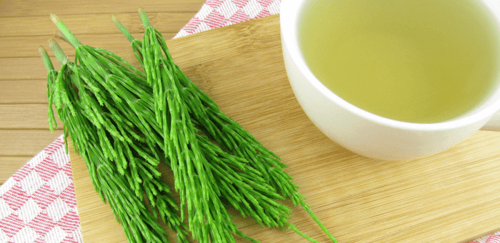 cola de caballo contra la retención de líquidos