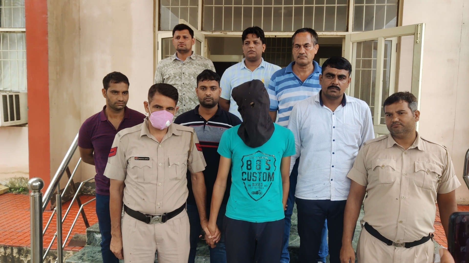 रोहतक का पहलवान परिवार हत्याकांड:मां-बाप-बहन-नानी के हत्यारे मोनू ने किए 10 खुलासे; जेंडर चेज को मांग रहा था 5 लाख, बोला- अपनों को मारने का दुख ...