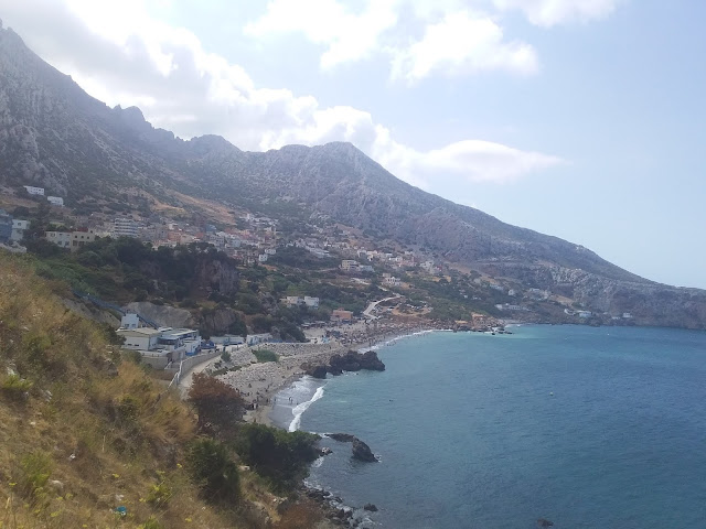 Vidéo- Village Belyounech, nord du Maroc sur la méditerranée 