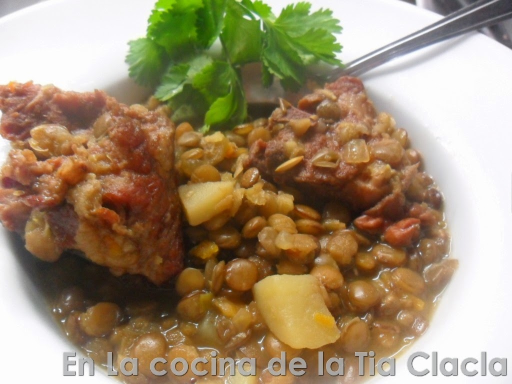 Caldereta de Lentejas y Costillas