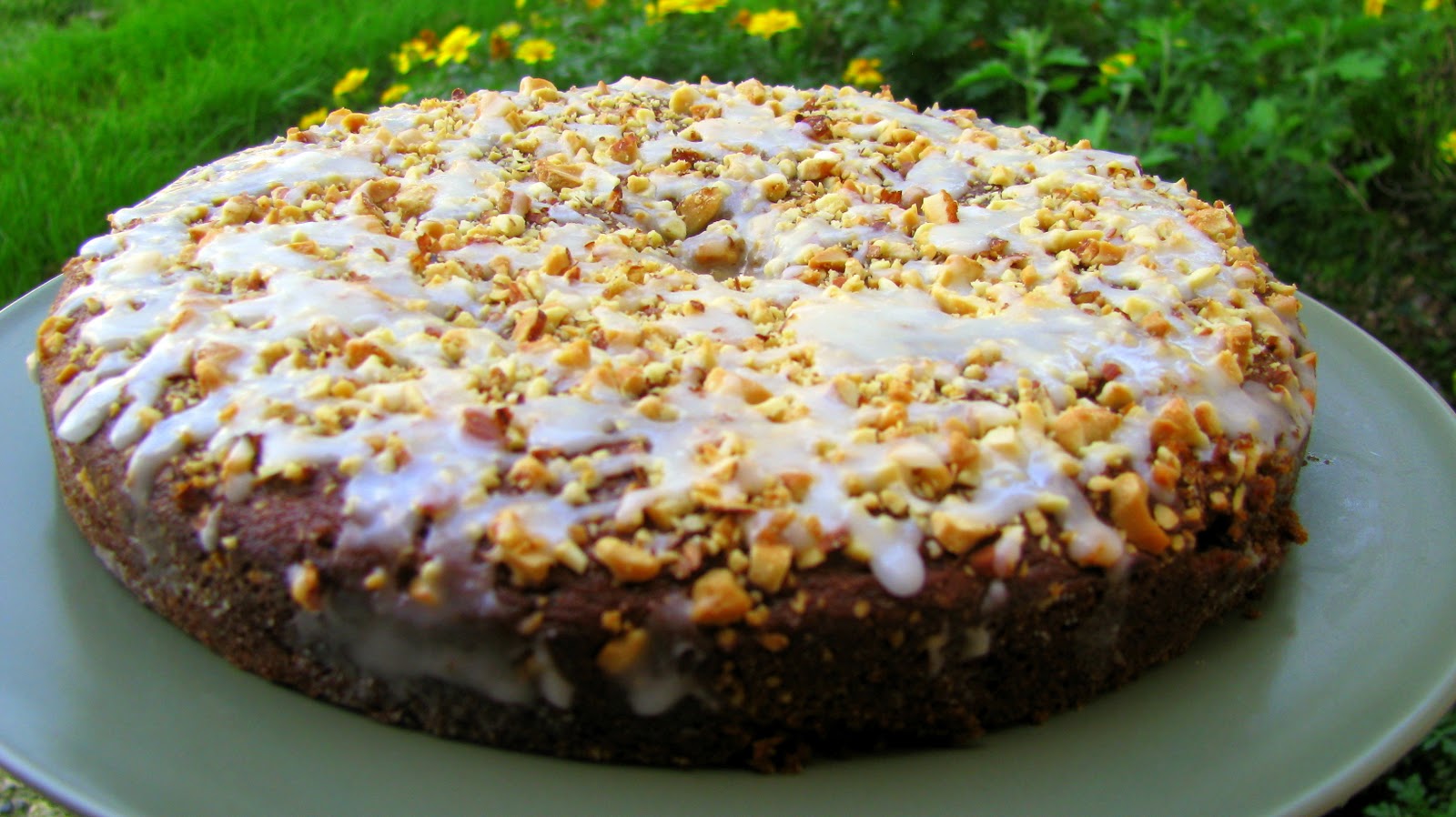 YummO Dates and Almond cake